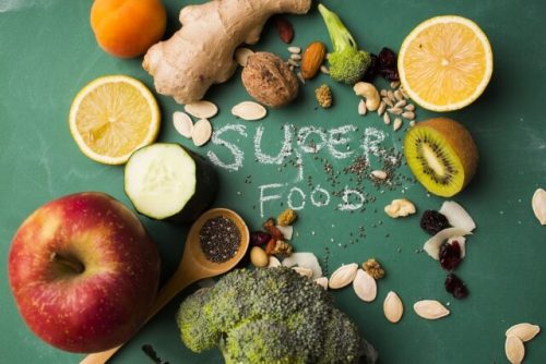 栄養価の高い様々なスーパーフード
